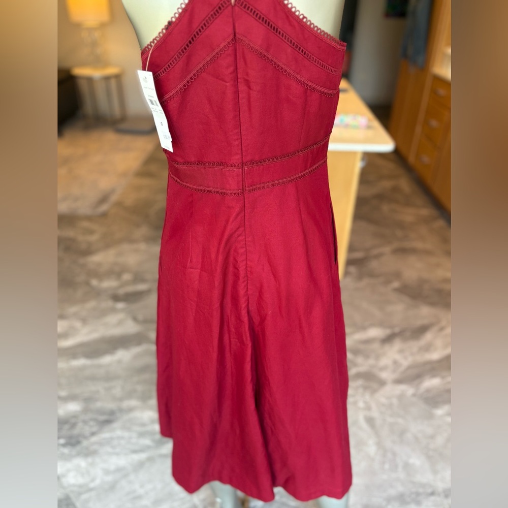 Elegant Cranberry Red Sleeveless Midi Dress - Picture 6 of 14